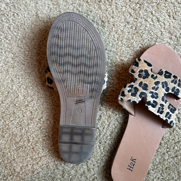 Leopard Sandals - Barely Worn - Picture 2 of 2